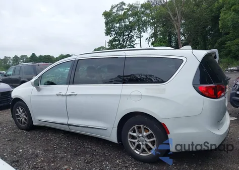 2020 Chrysler Pacifica Touring L z USA, uszkodzony, nr VIN 2C4RC1BGXLR142994
